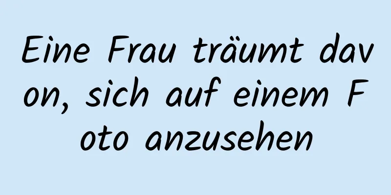 Eine Frau träumt davon, sich auf einem Foto anzusehen