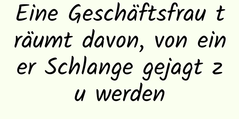 Eine Geschäftsfrau träumt davon, von einer Schlange gejagt zu werden